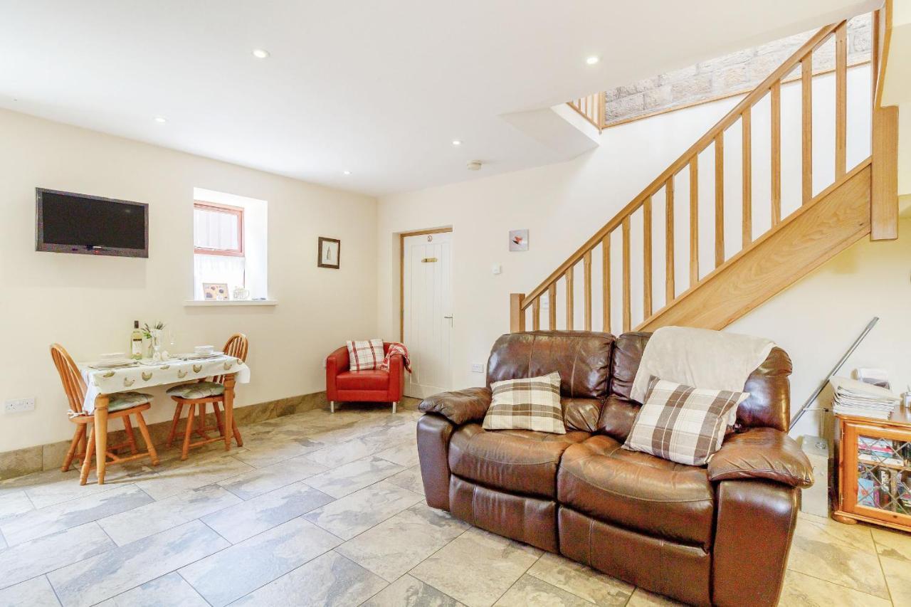 Jenny'S Cottage Diggle Dış mekan fotoğraf
